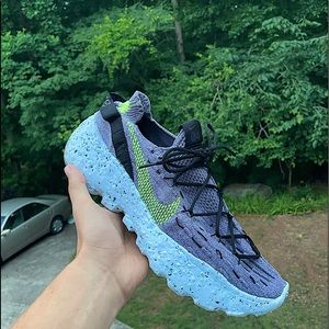 Nike Space Hippie 04 gray/volt